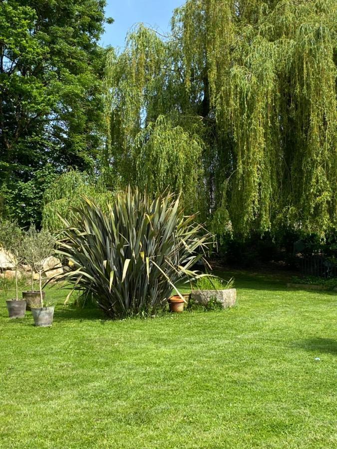Le Clos Dauphinais Chez Laurette Quévert Екстериор снимка